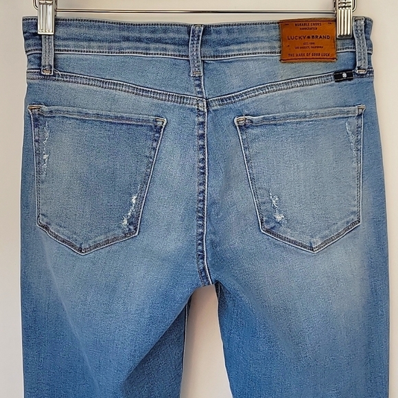 Lucky Brand Distressed Ava Crop Light Wash Size 6/28 - Picture 3 of 14